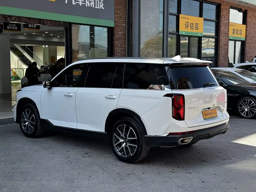 GAC Trumpchi GS8 Navigator Series 2.0 TGDI 2 WD Luxury Connected 7-seat