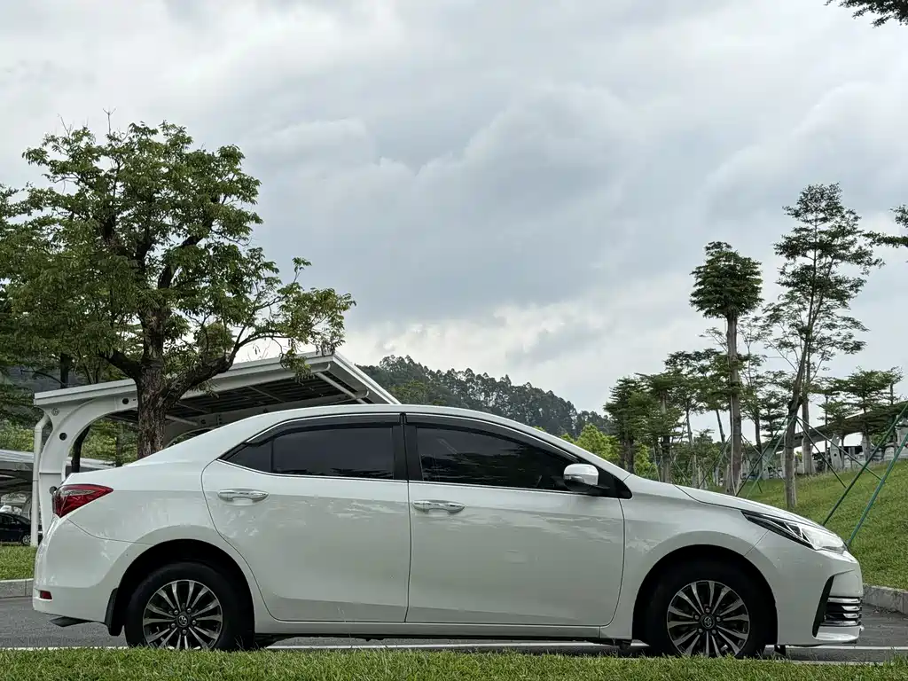 Corolla Facelift 1.2 T S-CVT GL