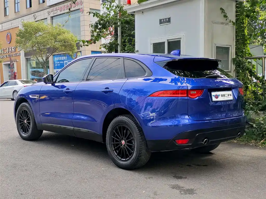 Jaguar F-PACE 2.0 T 2 WD Urban Premium
