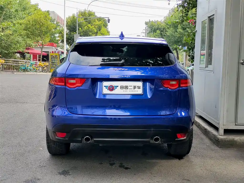 Jaguar F-PACE 2.0 T 2 WD Urban Premium