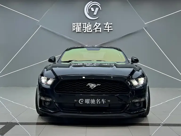 Ford Mustang 2.3 T Performance