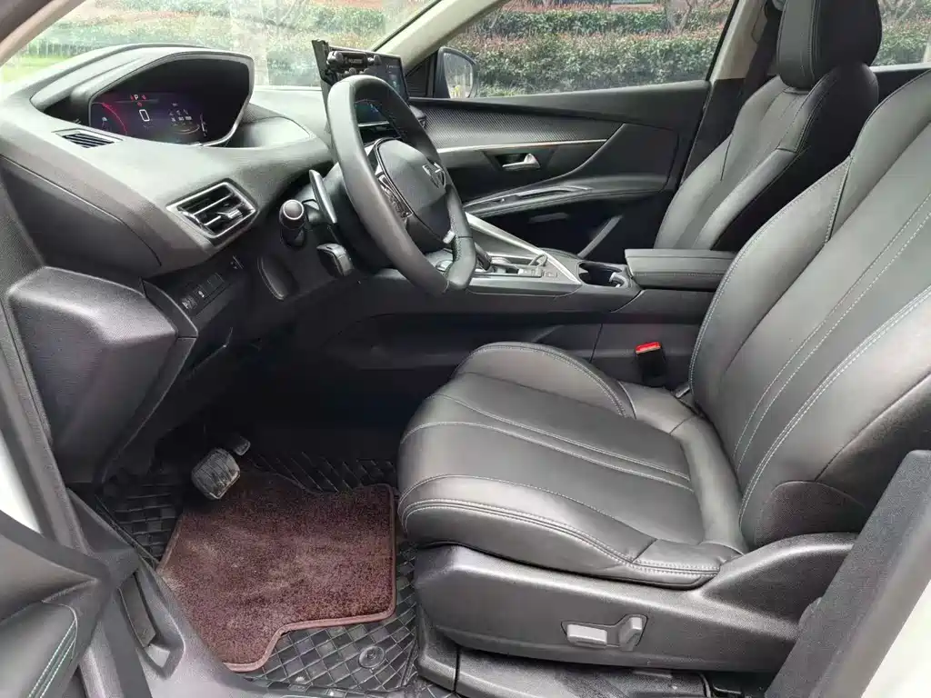 Peugeot 5008 400 THP True Love 5-seat