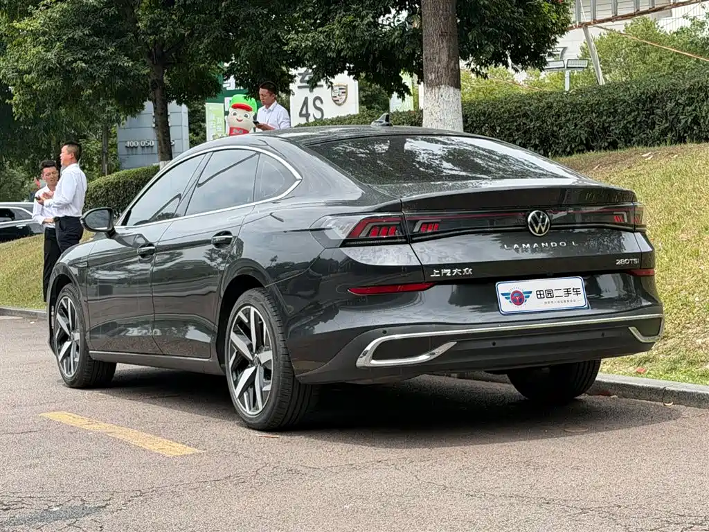 Lamando Lamando L 280 TSI DSG Spicy Cool
