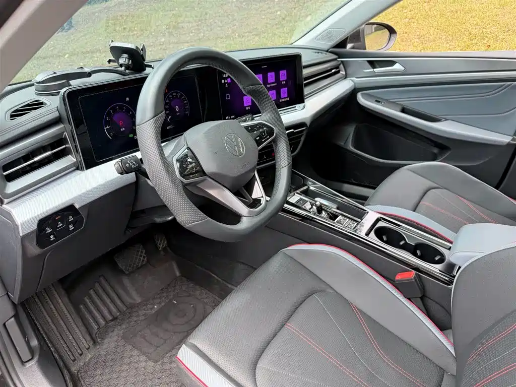 Lamando Lamando L 280 TSI DSG Spicy Cool