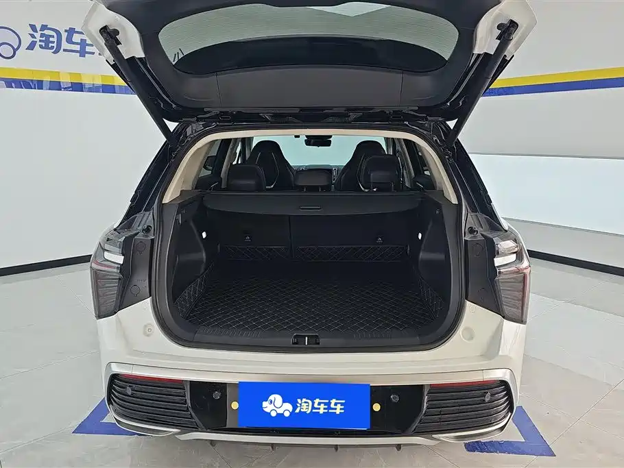 Hongqi HS3 1.5 T 2 WD Good Deed