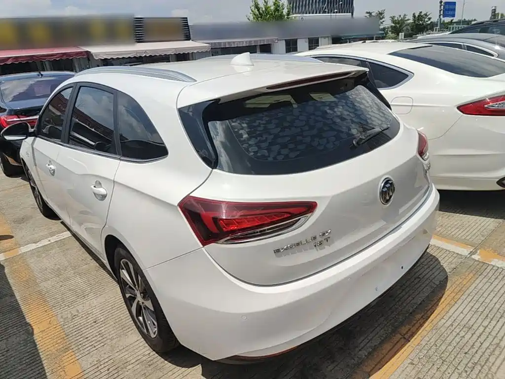 Excelle GX 18 T Auto Connected Elite CN-VI