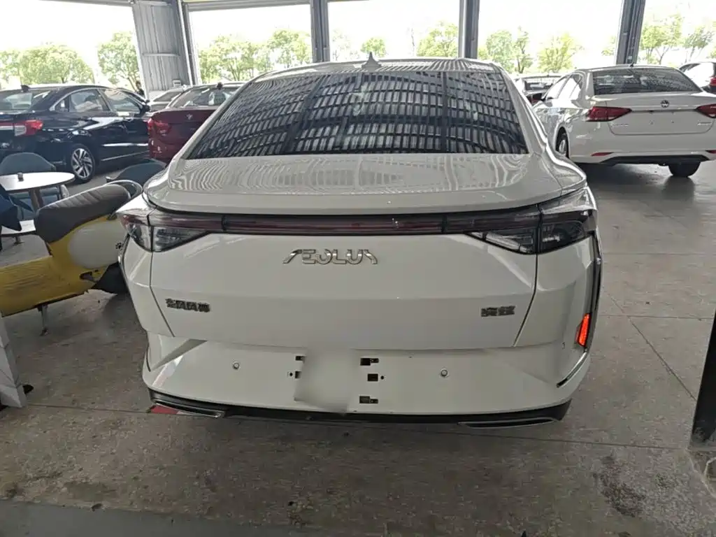 Yixuan 230 T Auto Wind Chaser