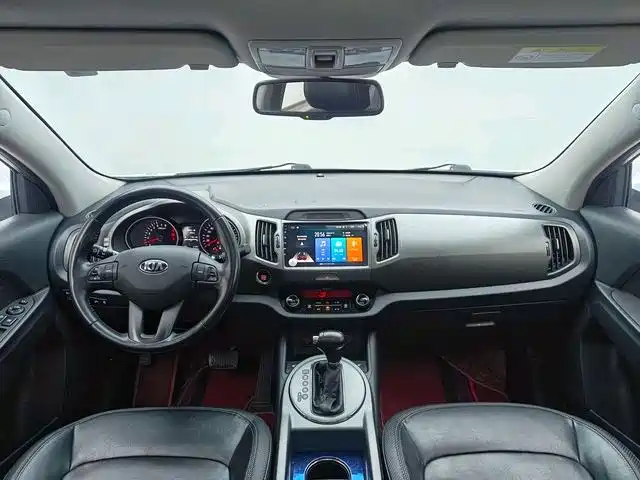 Sportage 2.0 L Auto 2 WD DLX