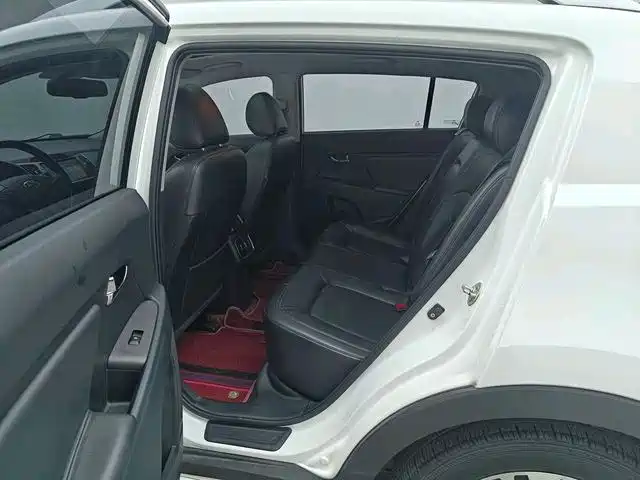 Sportage 2.0 L Auto 2 WD DLX