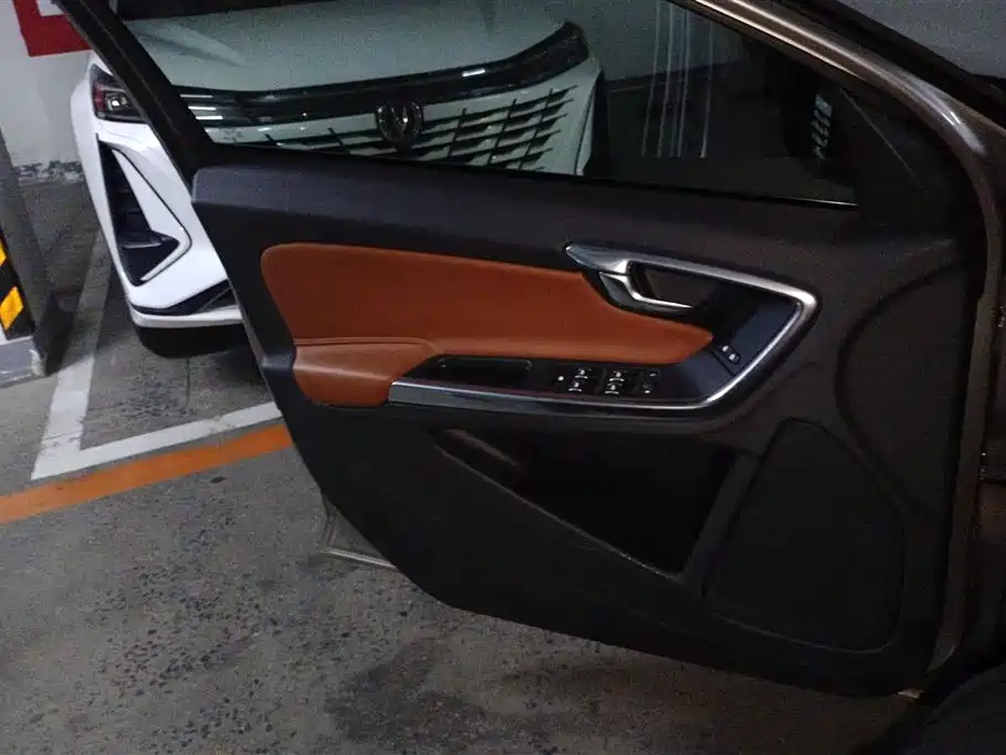 Volvo S60 S60 L T4 Smart Vision