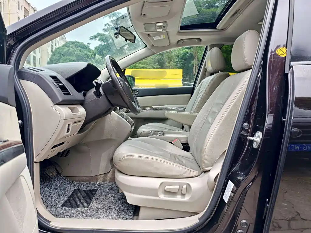 Mazda 8 马自达8 2013款 2.5 L 尊贵版