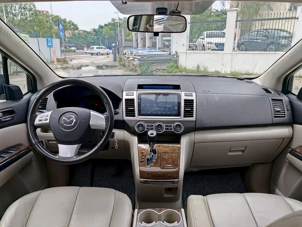 Mazda 8 马自达8 2013款 2.5 L 尊贵版