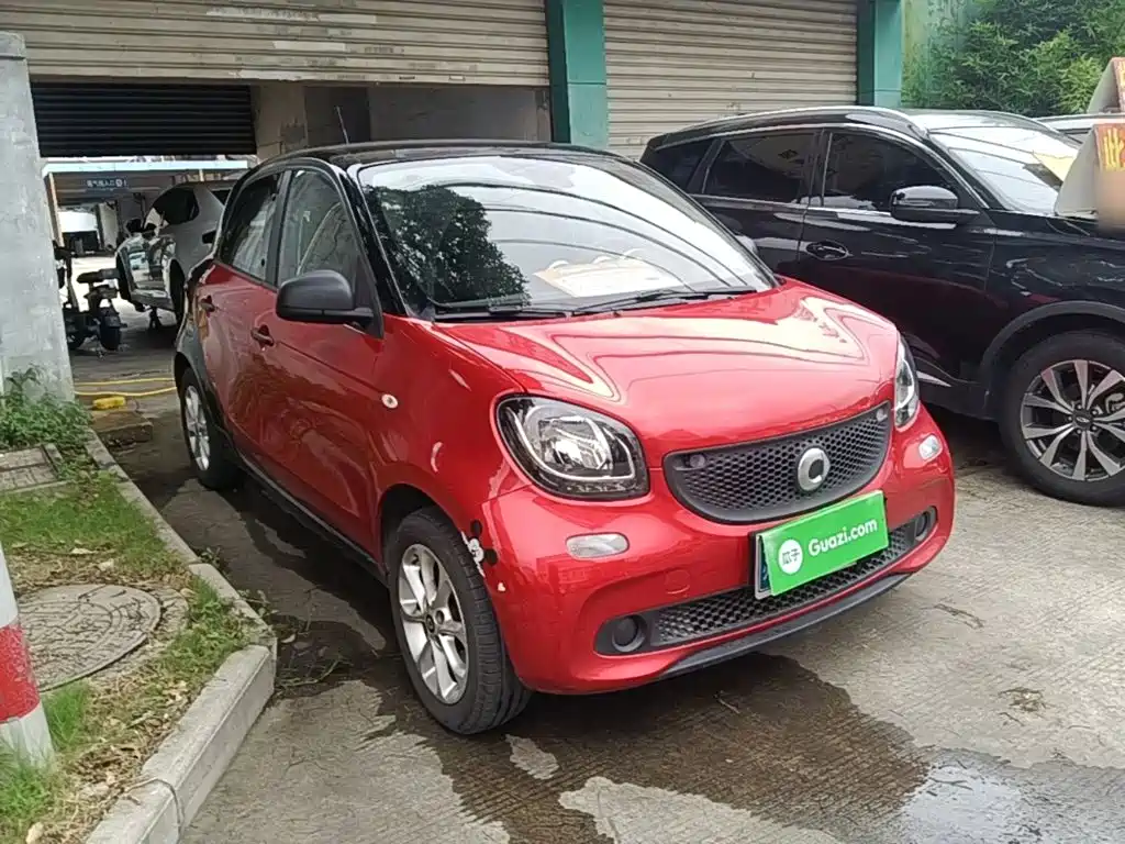 smart forfour 1.0 L 52 kW Agile