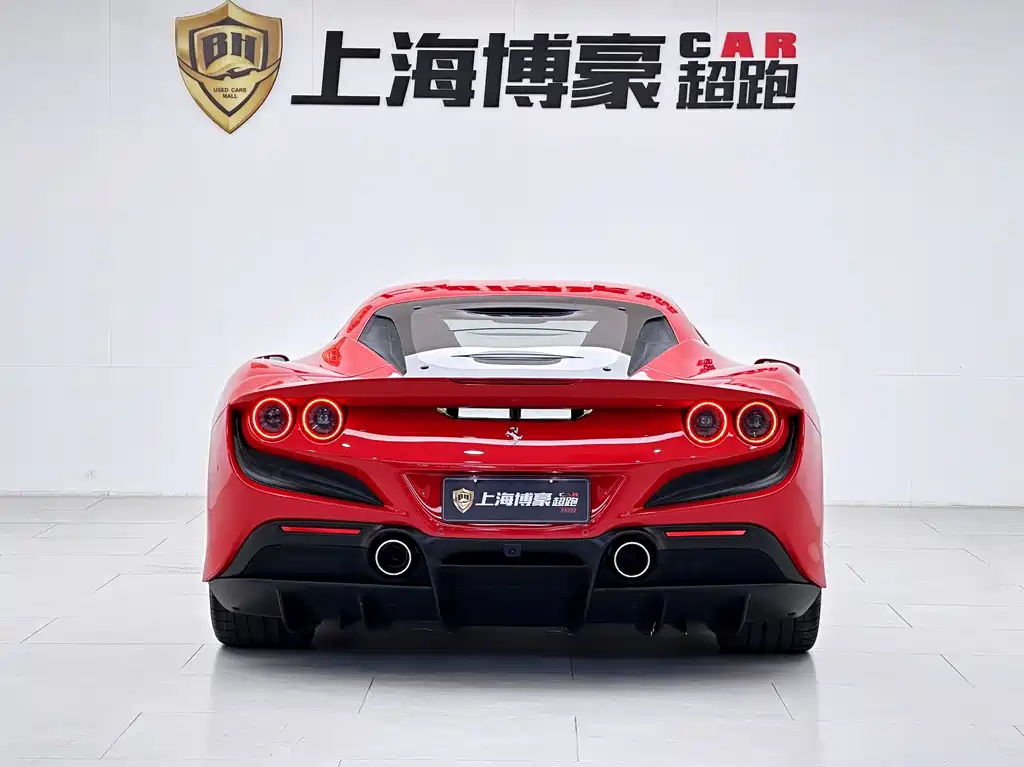 Ferrari F8 Tributo 3.9 T V8