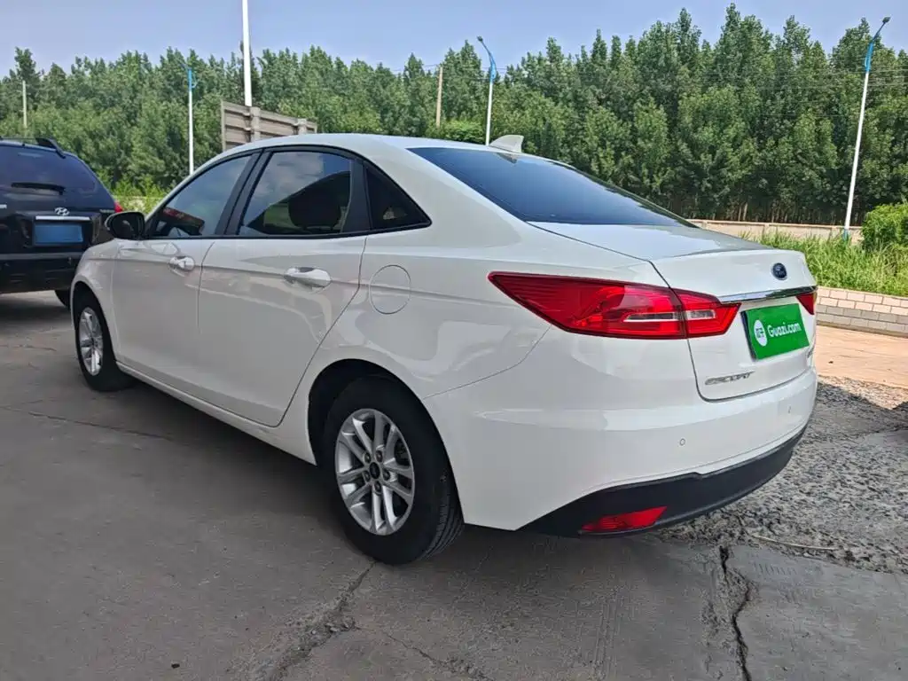 Escort Facelift 1.5 L Auto Quality Enjoyment( ) CN-VI