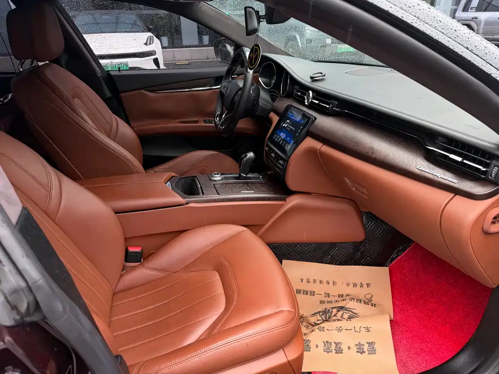 Quattroporte 3.0 T Standard