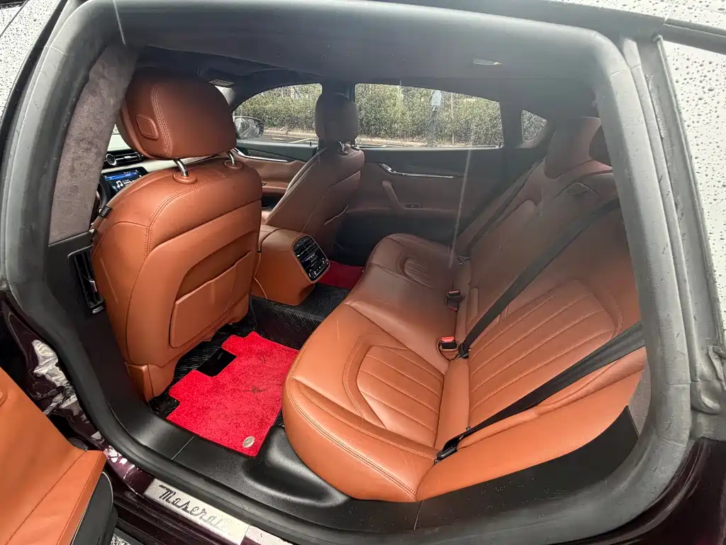 Quattroporte 3.0 T Standard