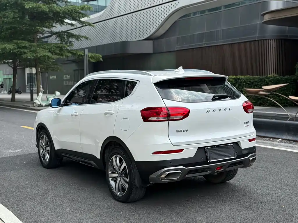 Haval H6 Red Label 2.0 T Auto 2 WD Smart Style