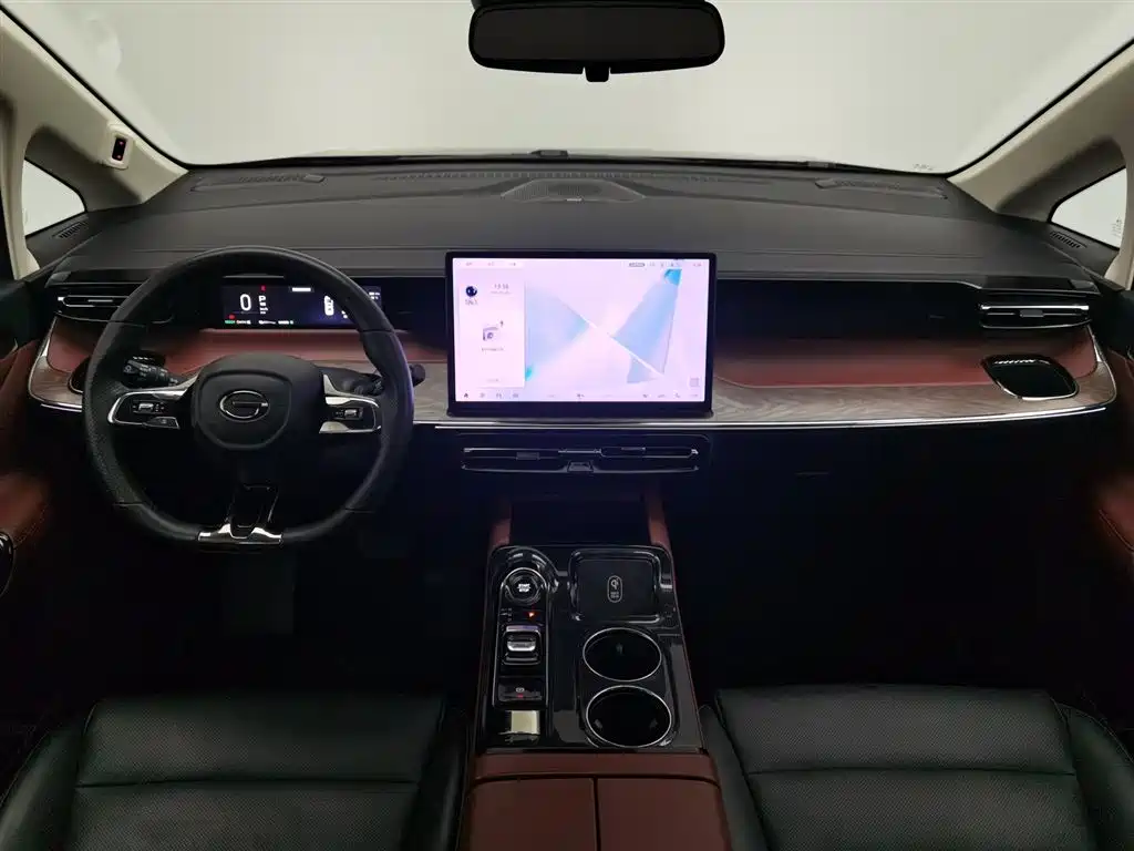 Trumpchi E8 NEV 传祺E8 PHEV 2024款 150 km MAX+