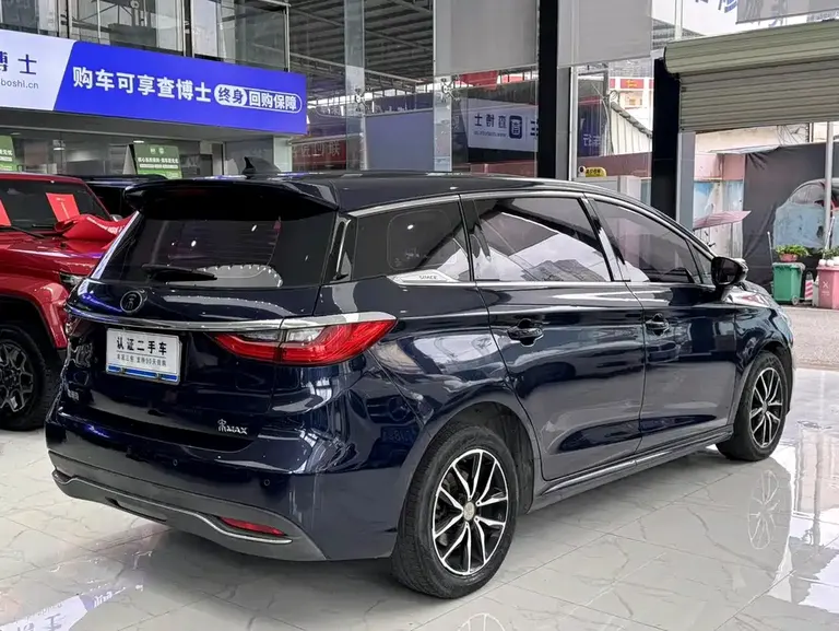 BYD Song MAX 1.5 T Auto Connected Luxury 6-seat