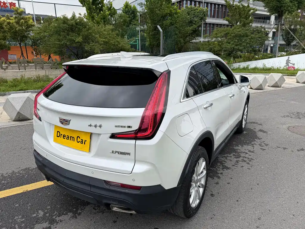 Cadillac XT4 Facelift 28 T 2 WD Tech
