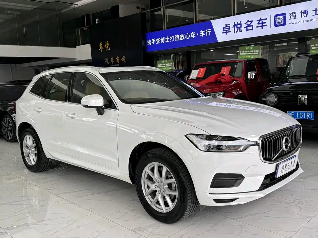 Volvo XC60 T5 4 WD Smart Ease