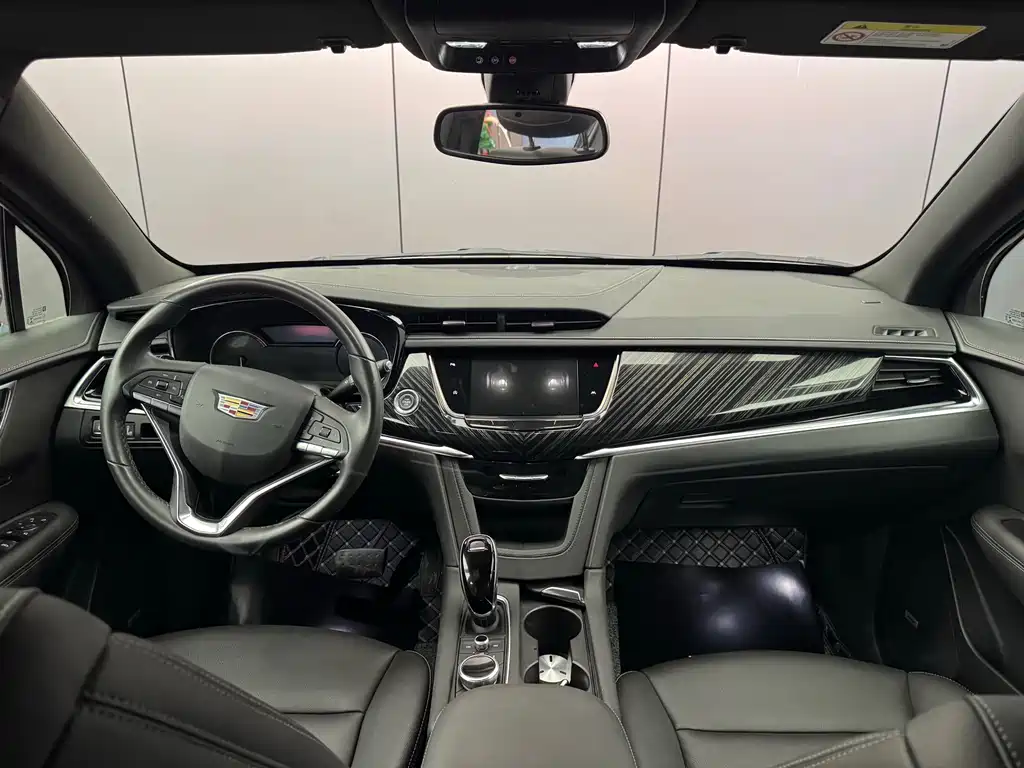 Cadillac XT6 2.0 T 7-seat 2 WD Luxury