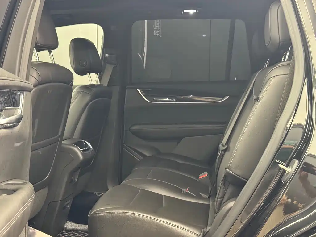 Cadillac XT6 2.0 T 7-seat 2 WD Luxury