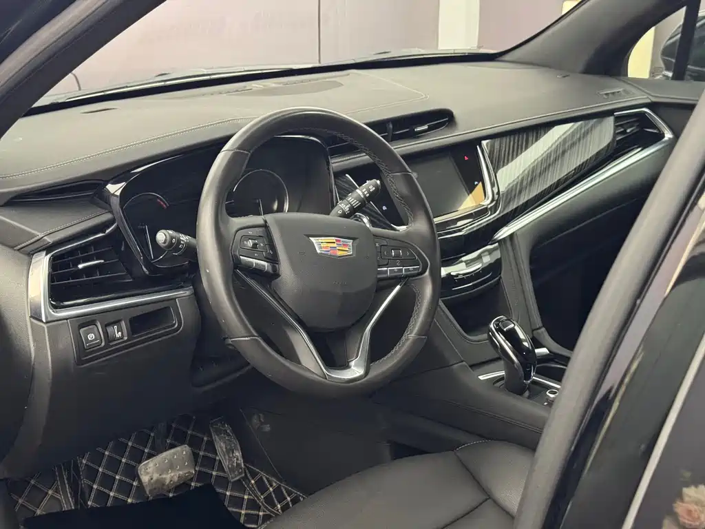 Cadillac XT6 2.0 T 7-seat 2 WD Luxury