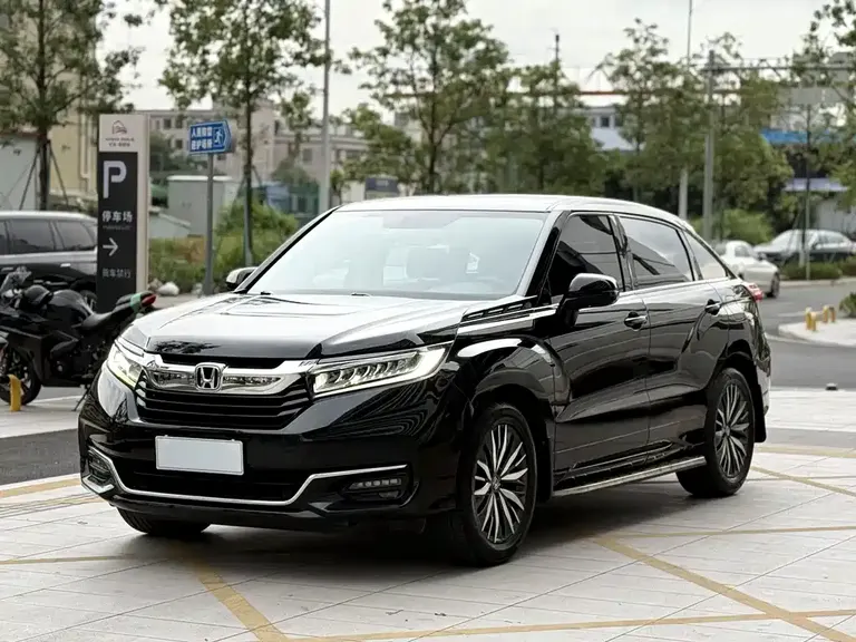 Honda Avancier 370 TURBO 4 WD Premium
