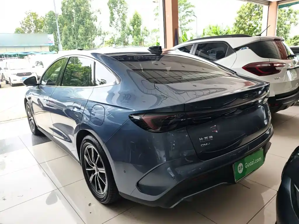 Seal 06 DM-i Smart Drive 120 KM Honored