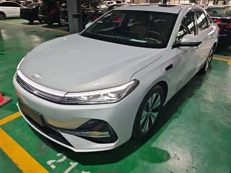 Geely Galaxy A7 银河A7 EM 2025款 EM-i 150 km 尊享版