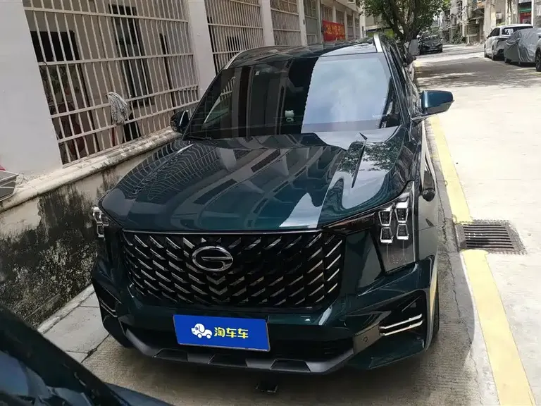 GAC Trumpchi GS8 Navigator Series 2.0 TGDI 2 WD Luxury Connected (7-seat)