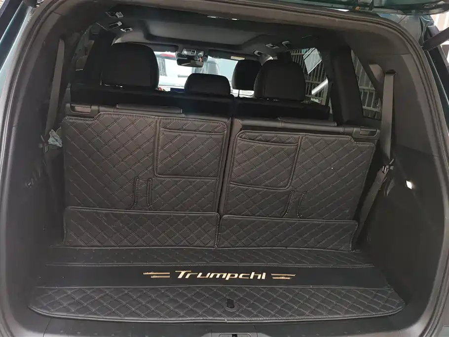 GAC Trumpchi GS8 Navigator Series 2.0 TGDI 2 WD Luxury Connected (7-seat)