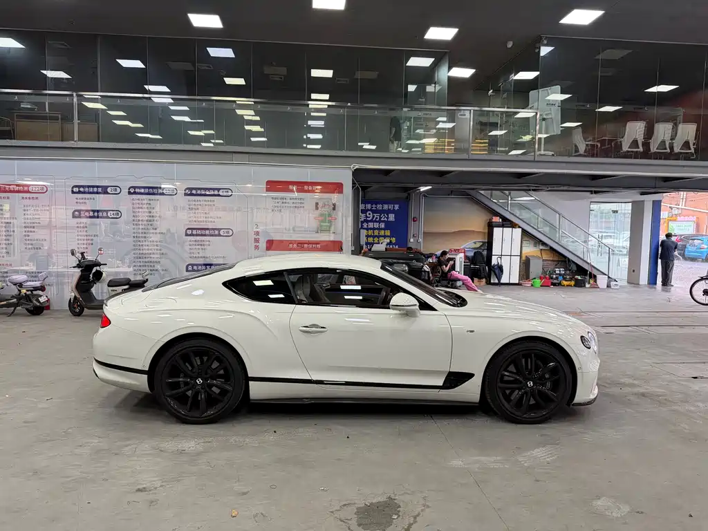 Continental GT 4.0 T GT V8
