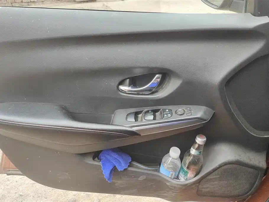 Lannia 1.6 L CVT Smart Cool