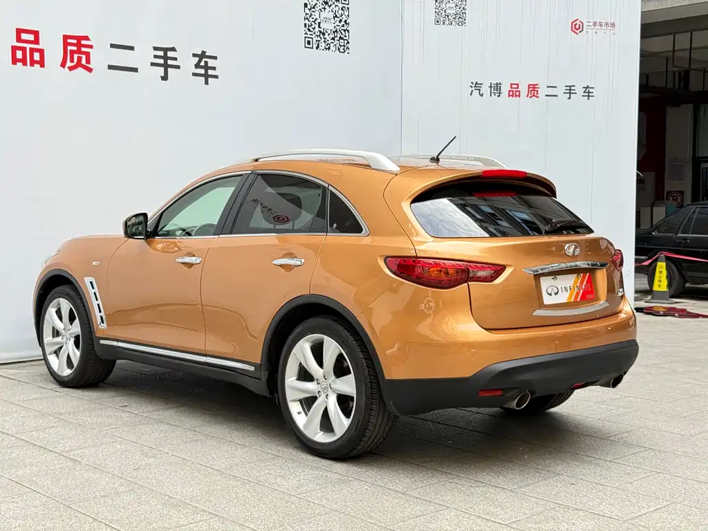 Infiniti FX 英菲尼迪FX 2011款 FX35 金尚标准版