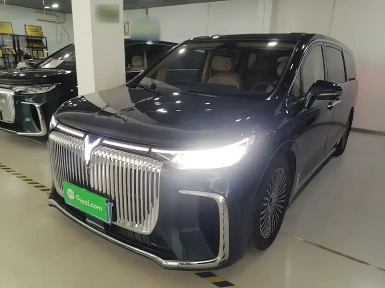 Voyah Dreamer PHEV 4 WD Flagship Kunpeng