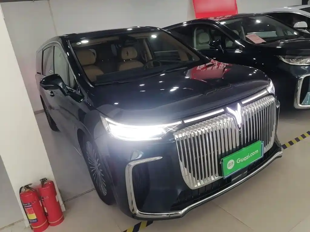 Voyah Dreamer PHEV 4 WD Flagship Kunpeng