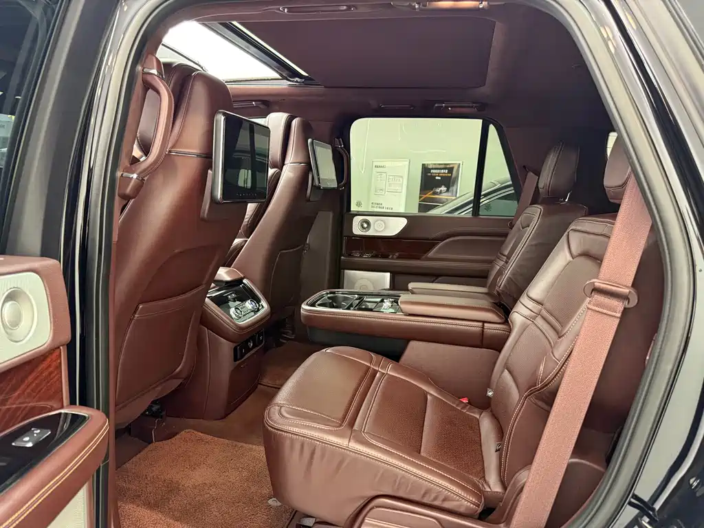 Navigator 3.5 T President Series