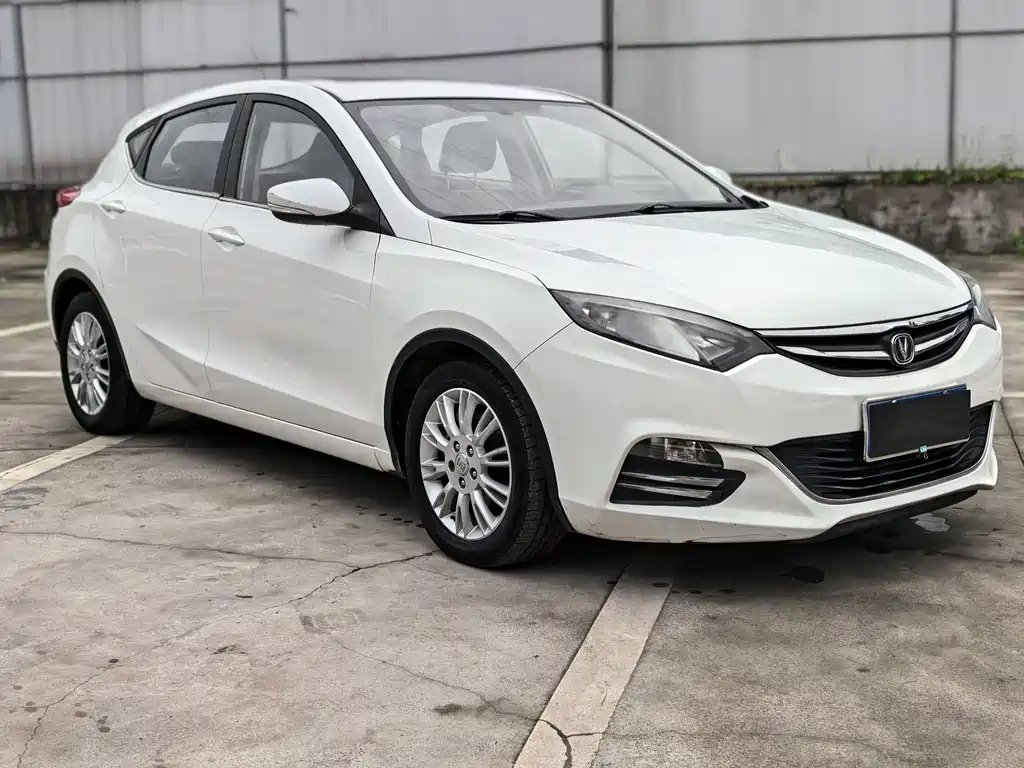 Eado XT 1.6 L Auto Handsome Cool CN-IV