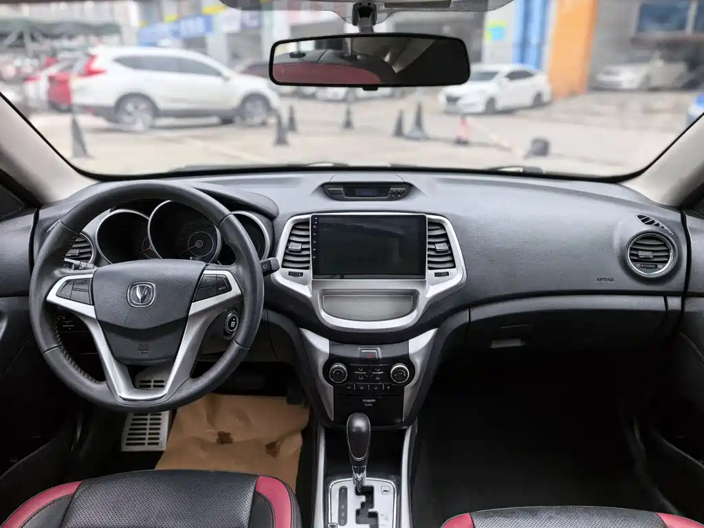 Eado XT 1.6 L Auto Handsome Cool CN-IV