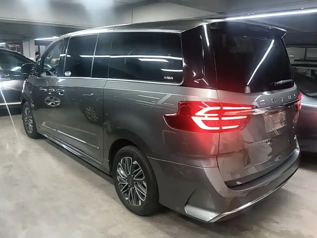 Maxus G20 大通G20 2020款 2.0 T 汽油自动豪华行政版