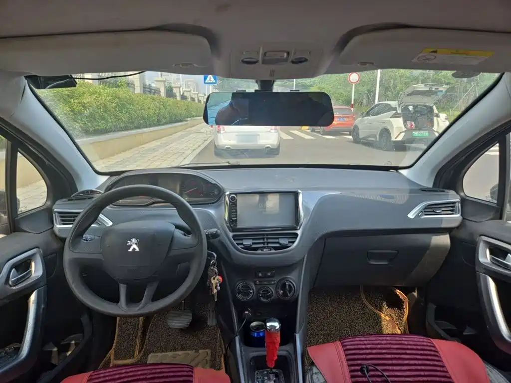Peugeot 2008 2014 1.6 L Auto Trendy