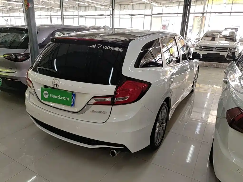 Jade 1.8 L Auto Comfort