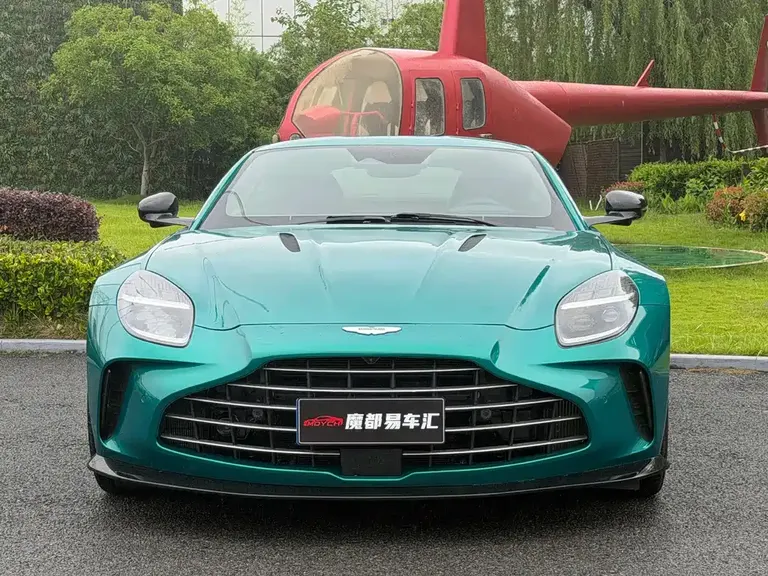 Aston Martin V8 Vantage 4.0 T V8 Coupe