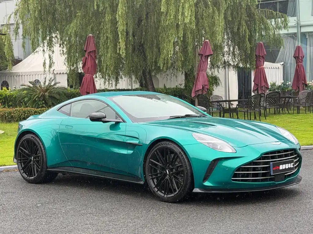 V8 Vantage 4.0 T V8 Coupe