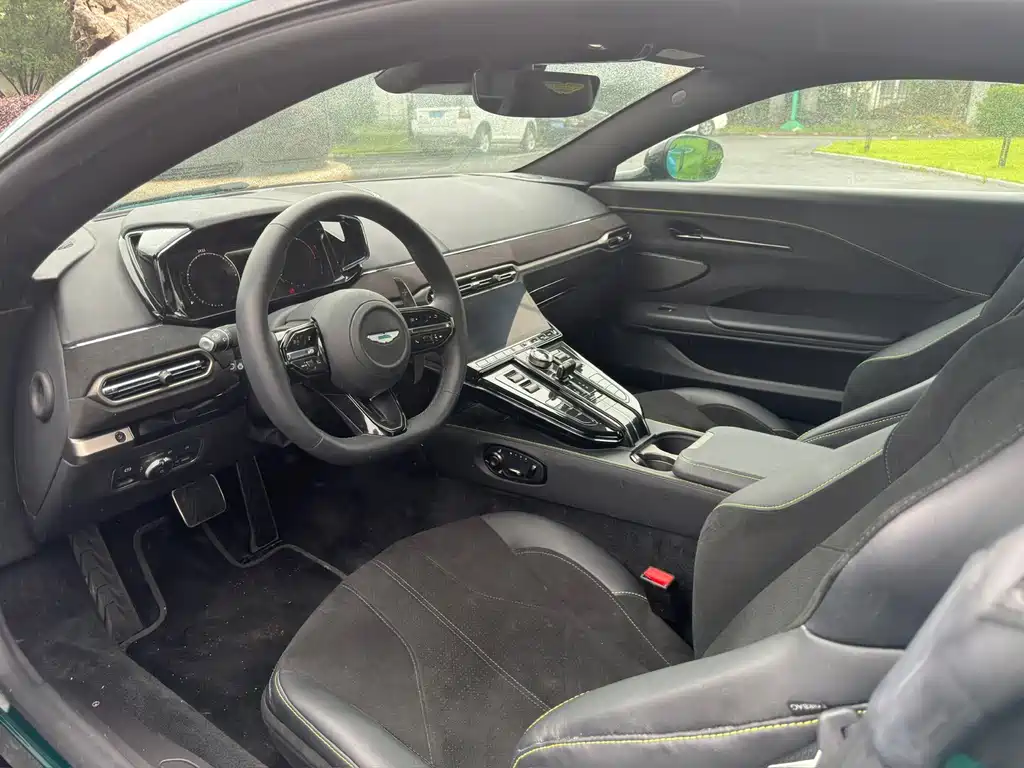 V8 Vantage 4.0 T V8 Coupe
