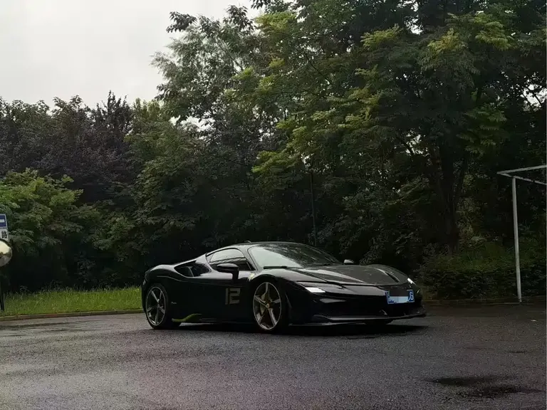 Ferrari SF90 3.9 T V8 Stradale