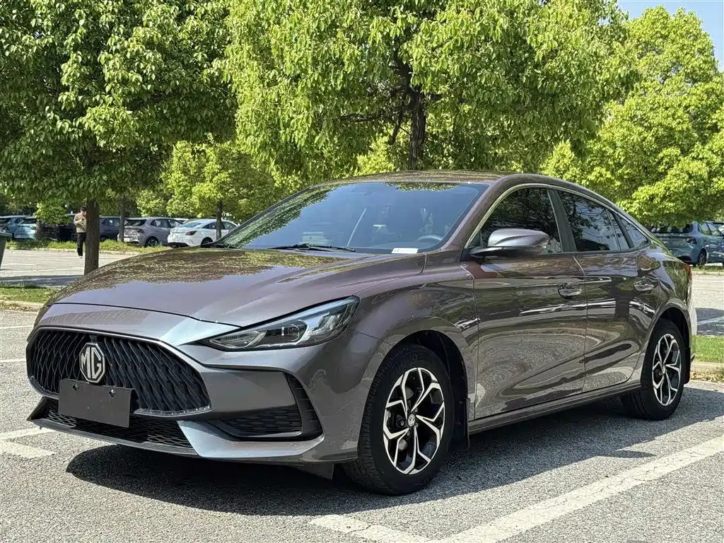 MG5 180 DVVT CVT Style